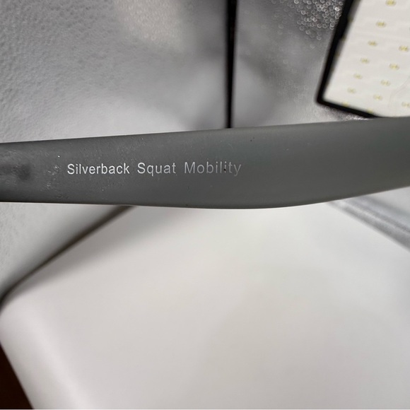 Goodr SILVERBACK SQUAT MOBILITY mirrored sunglasses - Picture 5 of 5